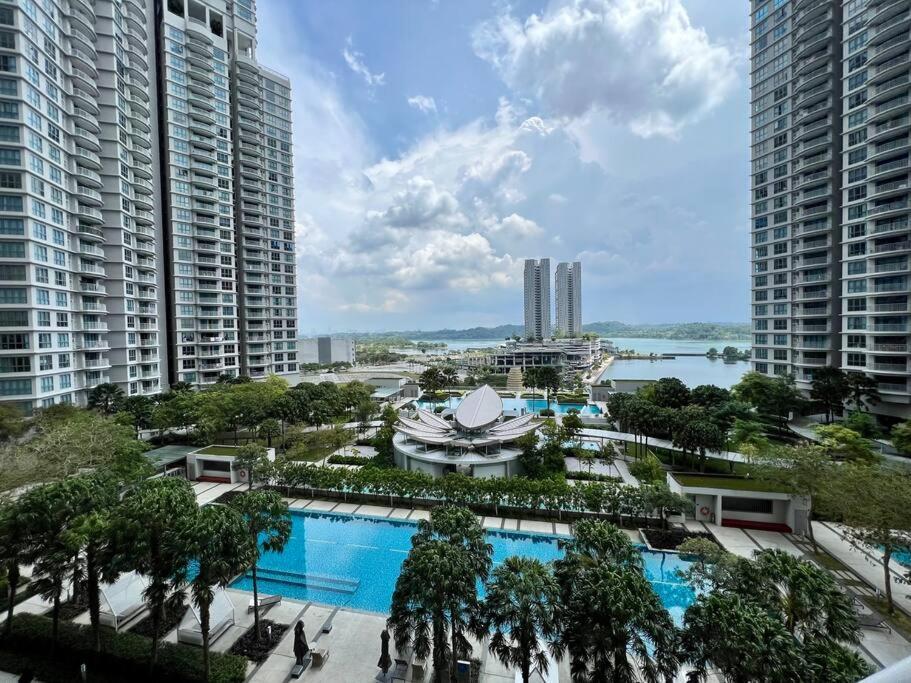 Teega Suites Puteri Harbour Iskandar Puteri #Poolview Seaview Nusajaya  Dış mekan fotoğraf