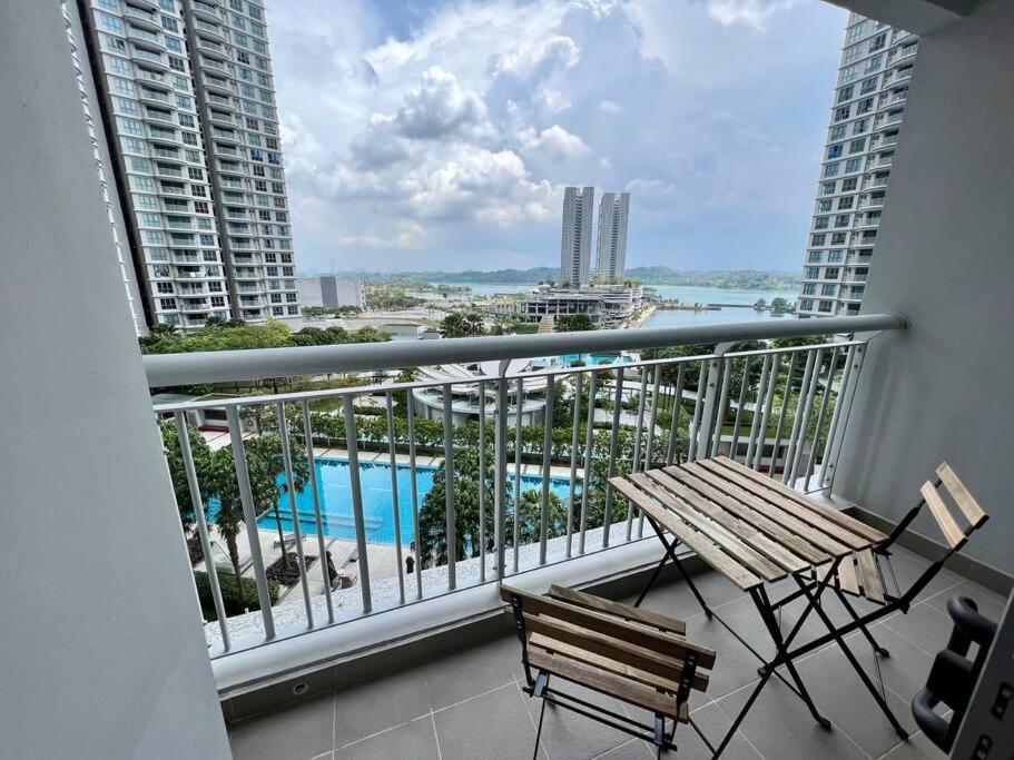 Teega Suites Puteri Harbour Iskandar Puteri #Poolview Seaview Nusajaya  Dış mekan fotoğraf